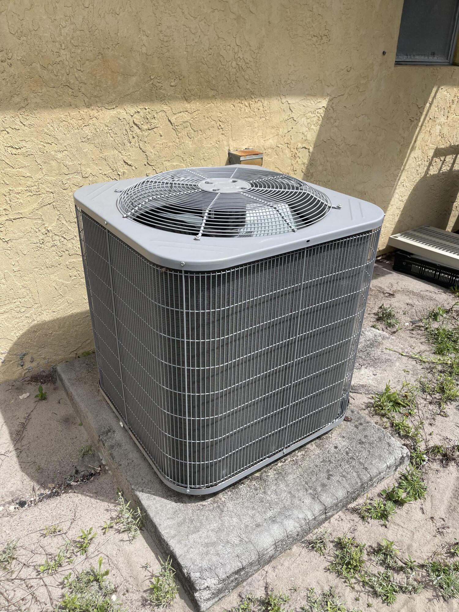 PARKWAY VILLAGE - Residential