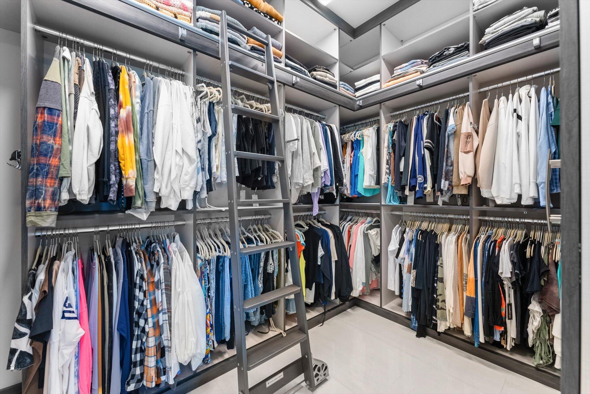 BOCA BRIDGES - Residential