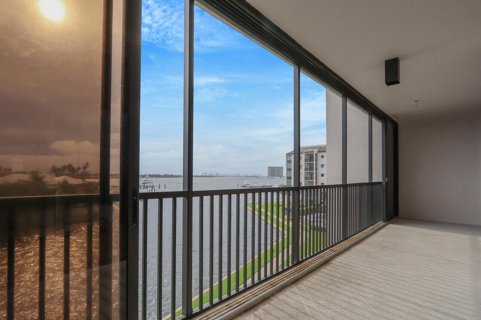 MARINA AT TWELVE OAKS CON - Residential Lease