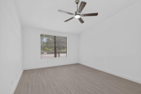 Tiny photo for 9189 VINEYARD LAKE Drive, Plantation, FL 33324 (MLS # B26075879)