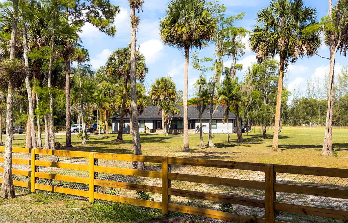 1464 Clydesdale Drive