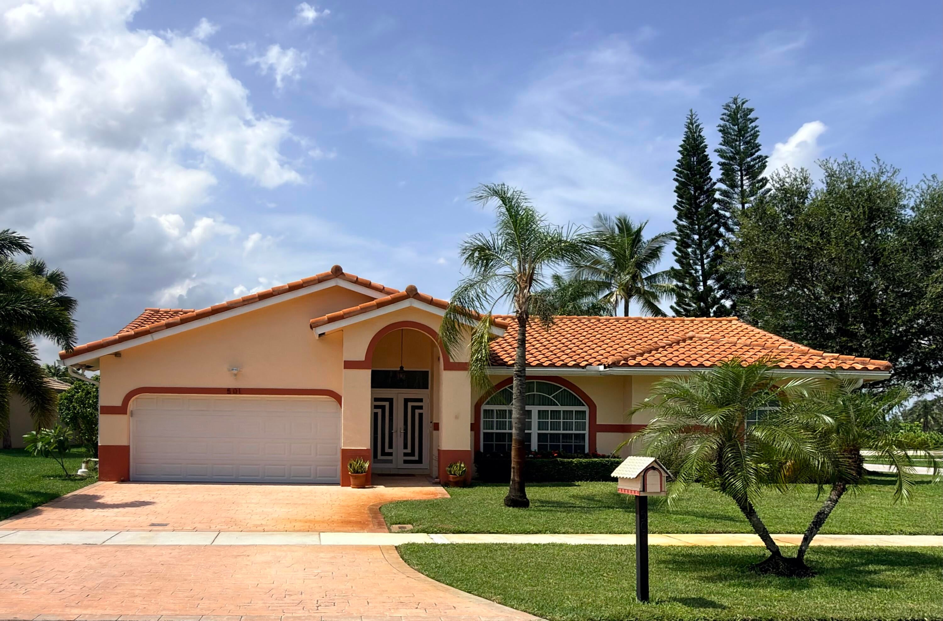 501 SW 168th Way, Weston FL 33326