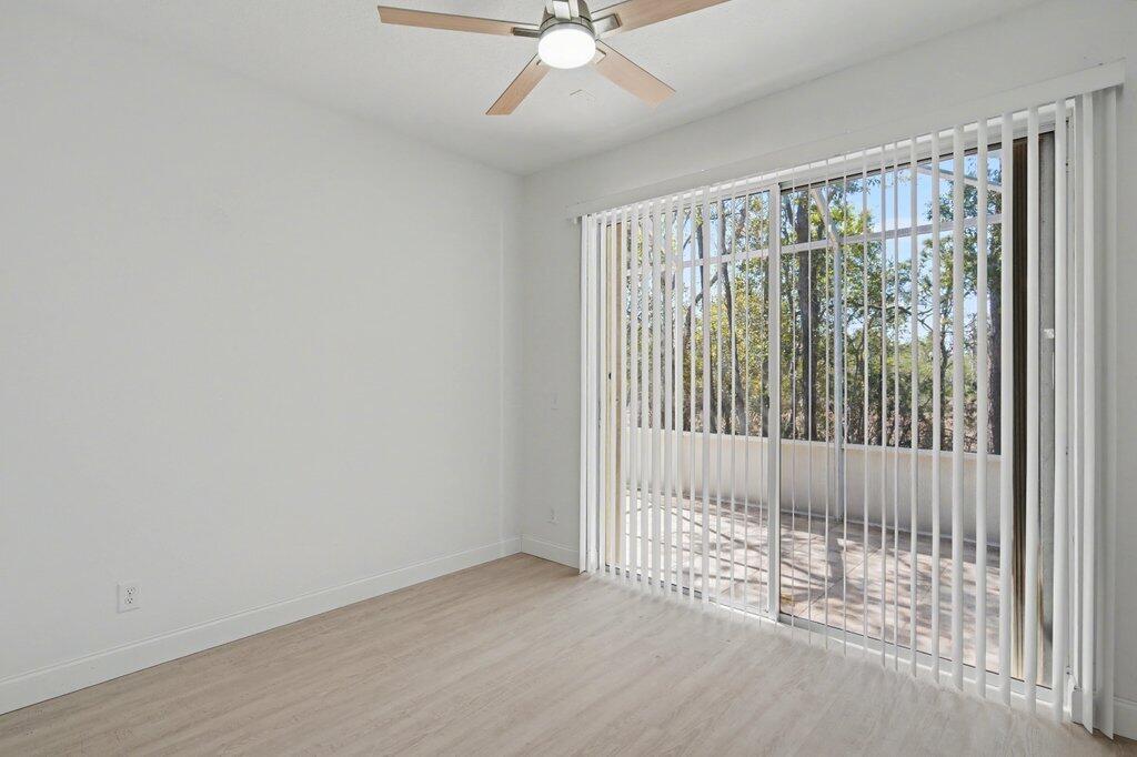 WHISPERING SOUND - Residential