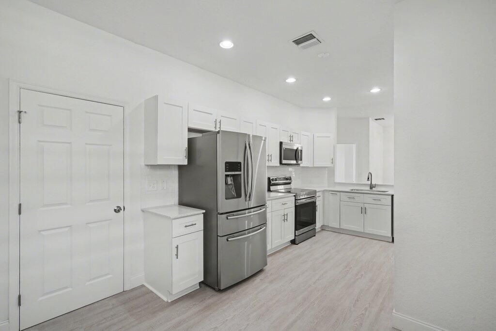 Photo of 1331 SW Greens Pointe Way, Palm City, FL 34990 (MLS # R11167381)