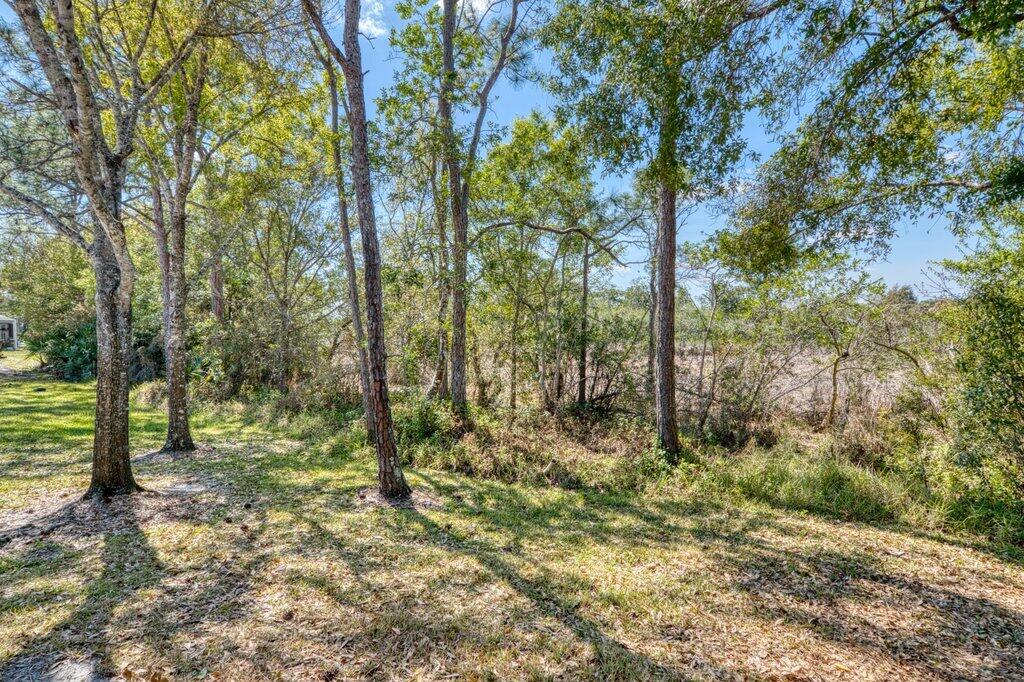 WHISPERING SOUND - Residential