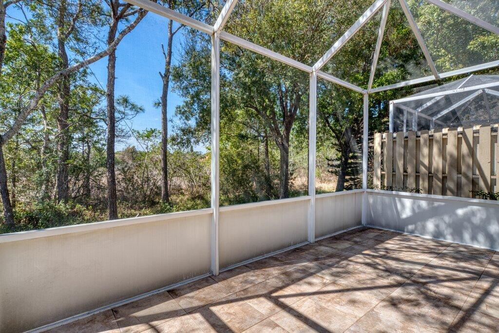 WHISPERING SOUND - Residential