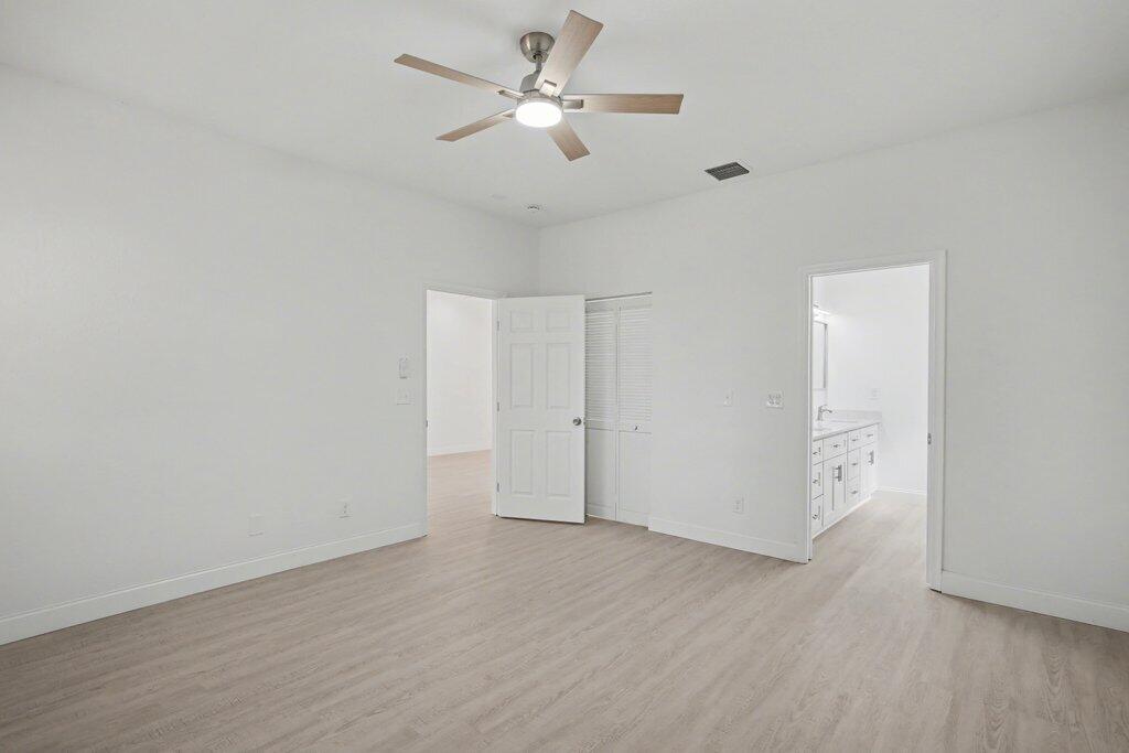 WHISPERING SOUND - Residential