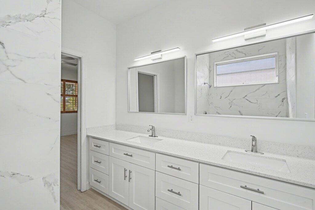 WHISPERING SOUND - Residential