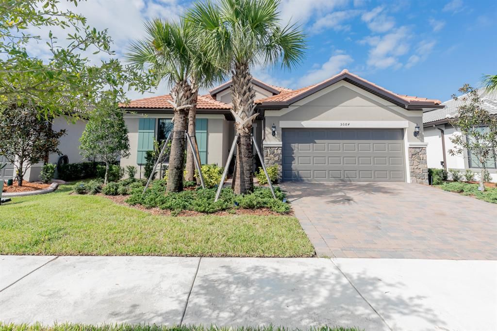 Photo of 5084 Monroe Circle, Vero Beach, FL 32967 (MLS # R10752047)