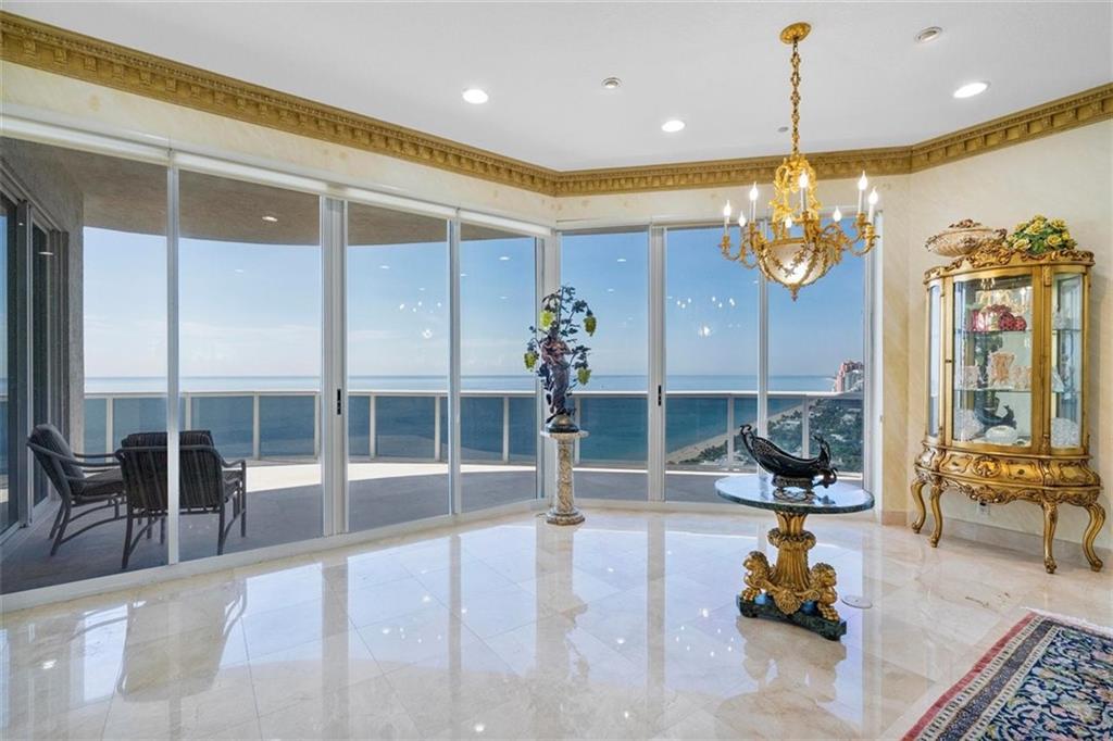 L'Hermitage - Residential