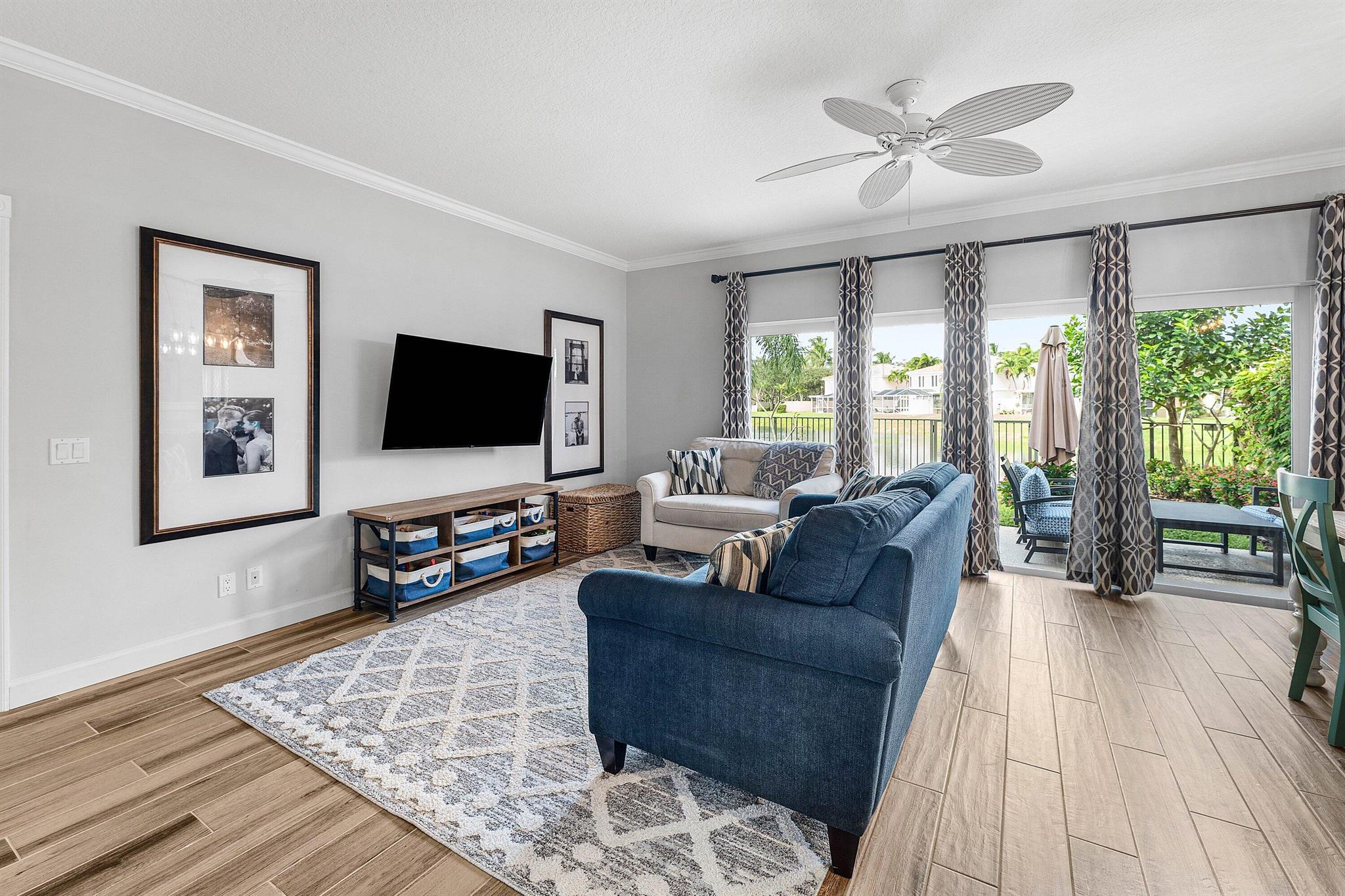 RIVERWALK 6 - Residential Lease