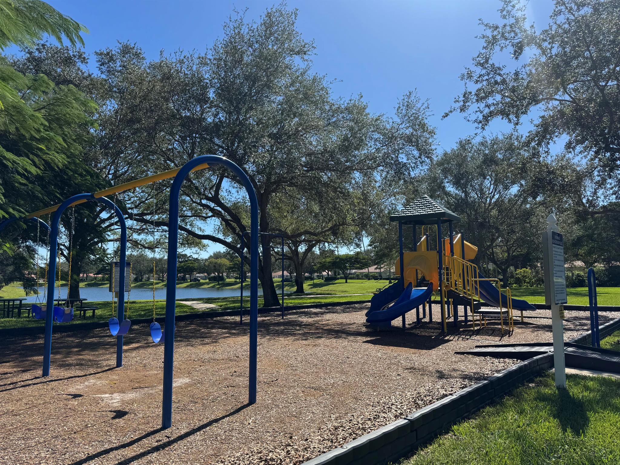 RIVERWALK 6 - Residential Lease