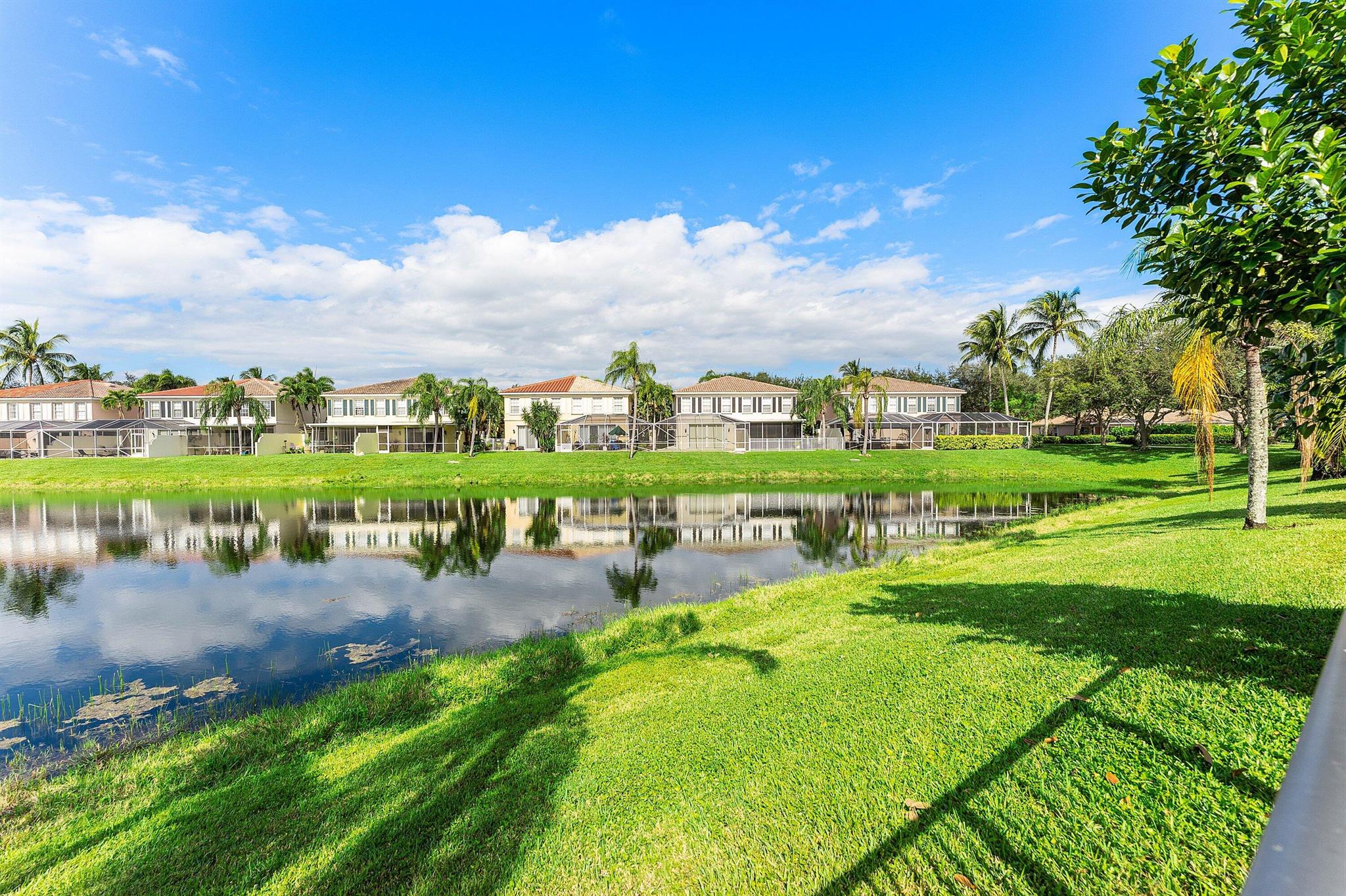 RIVERWALK 6 - Residential Lease