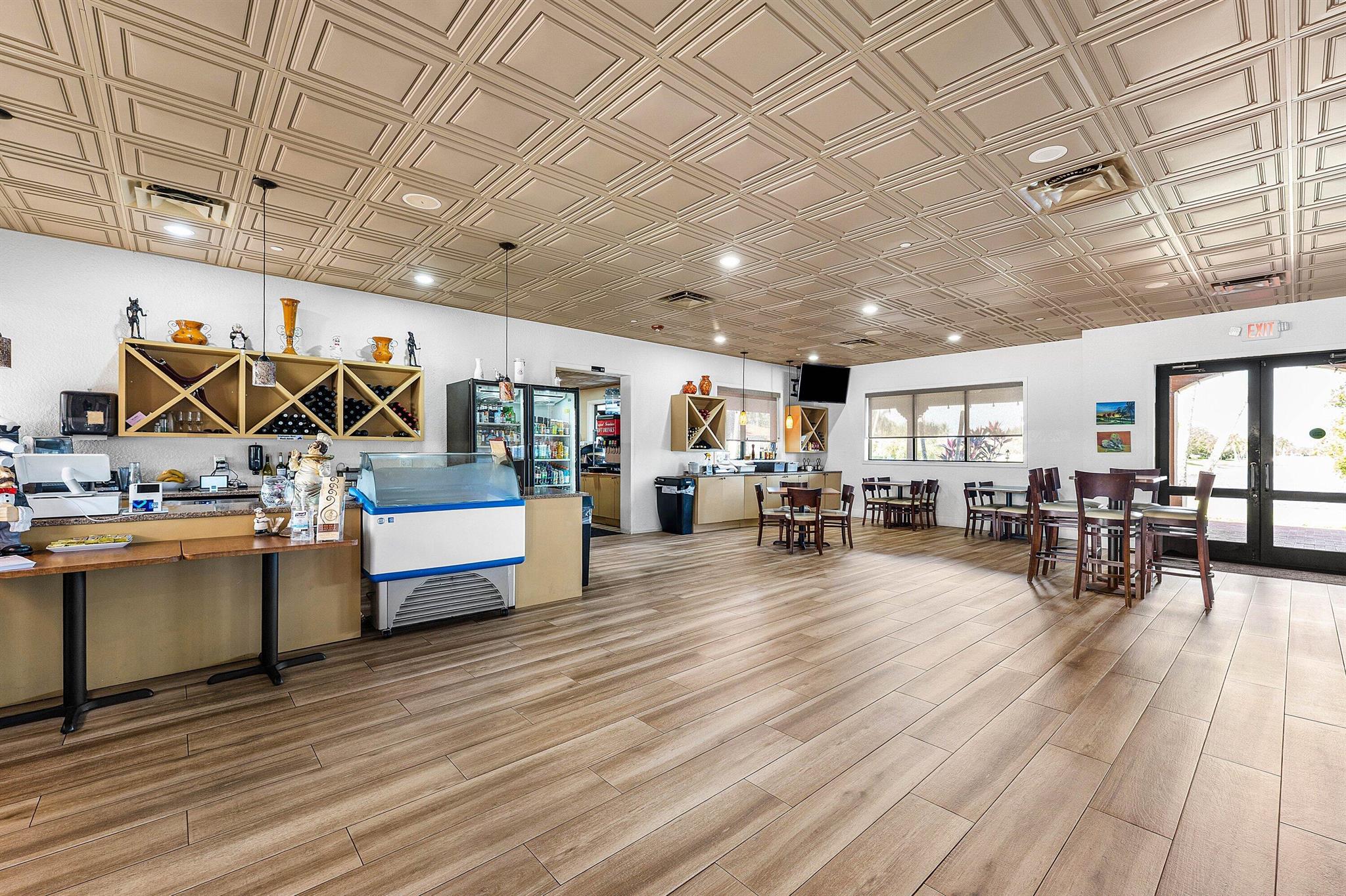 RIVERWALK 6 - Residential Lease