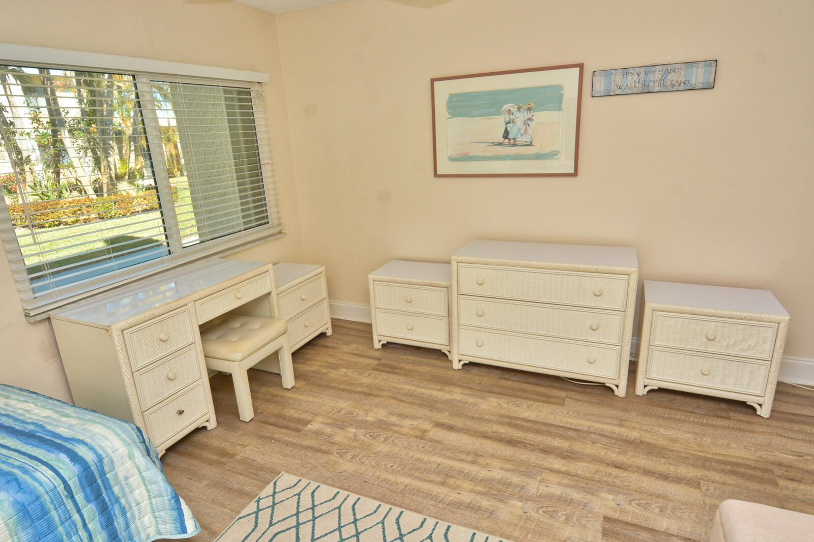 BEACON 21 CONDO - Residential