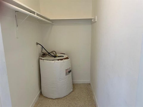 Tiny photo for 270 NE 40th Street NE #26, Oakland Park, FL 33334 (MLS # B26041493)