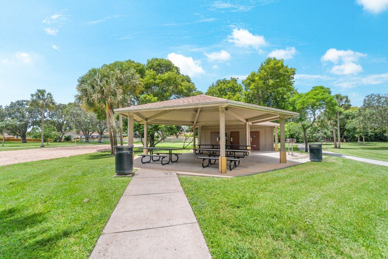 COQUINA LAKES - Residential