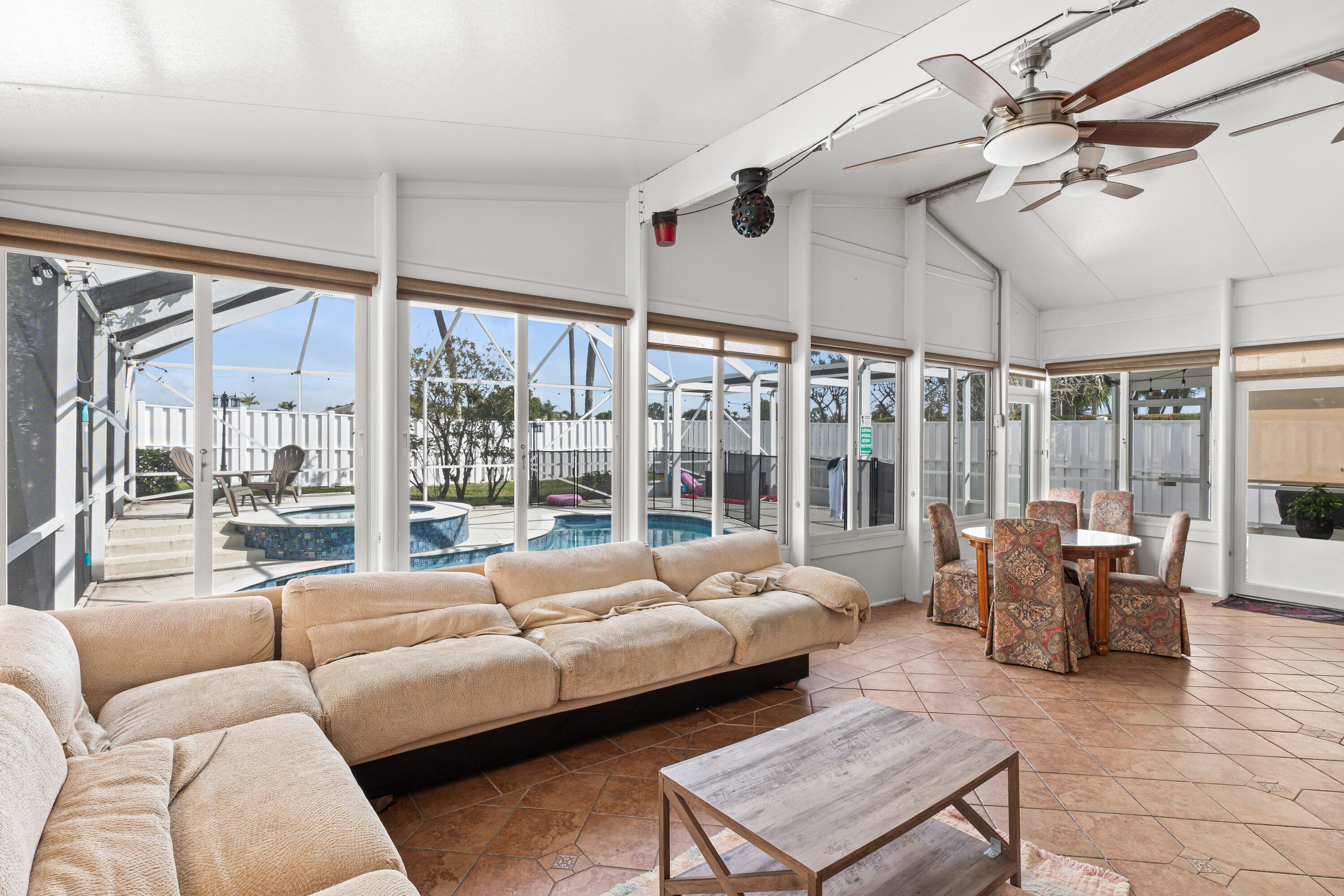 COQUINA LAKES - Residential