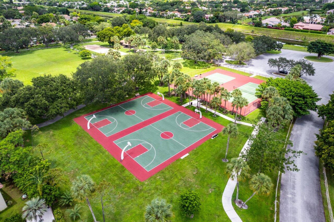 COQUINA LAKES - Residential