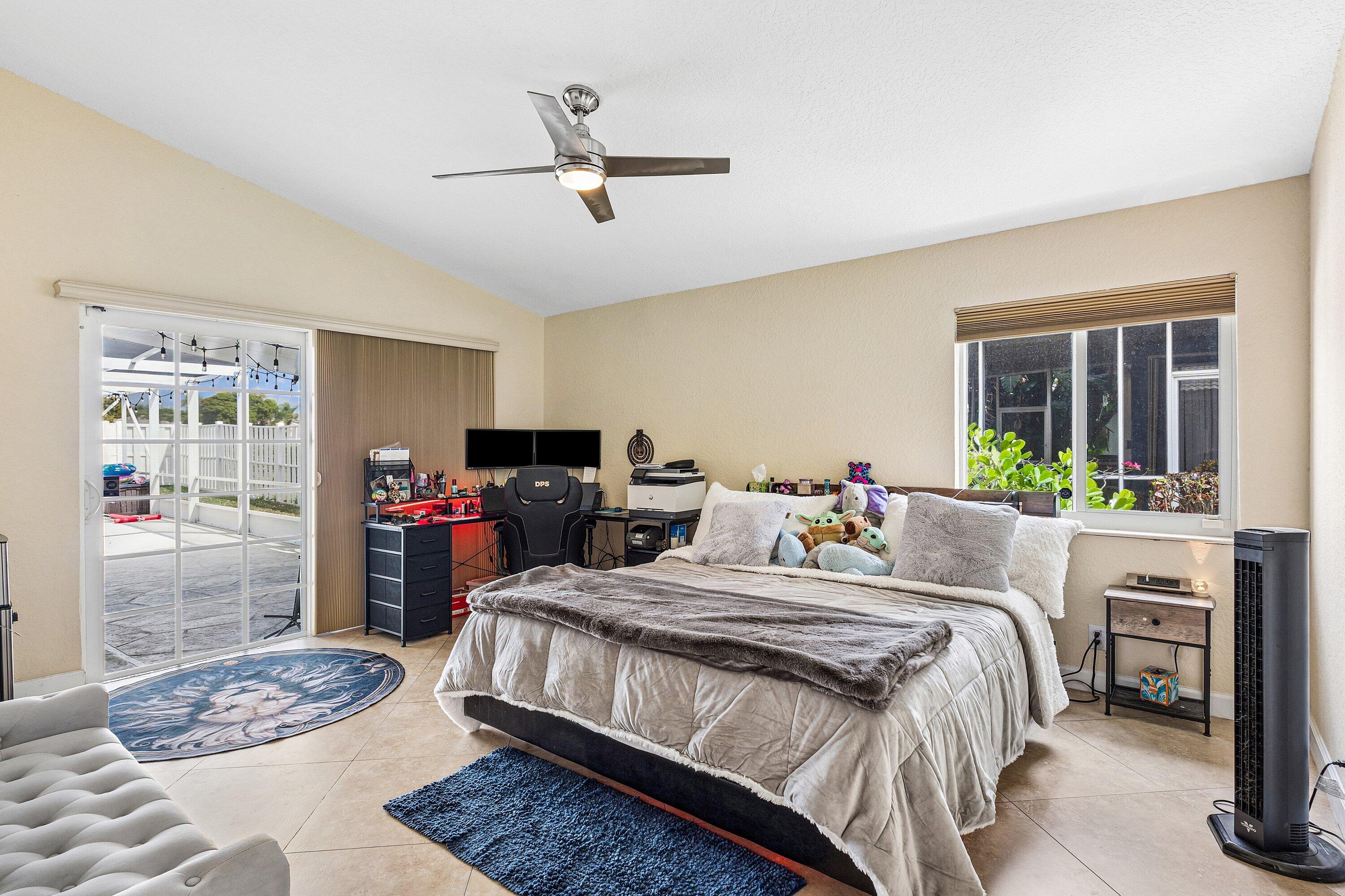 COQUINA LAKES - Residential