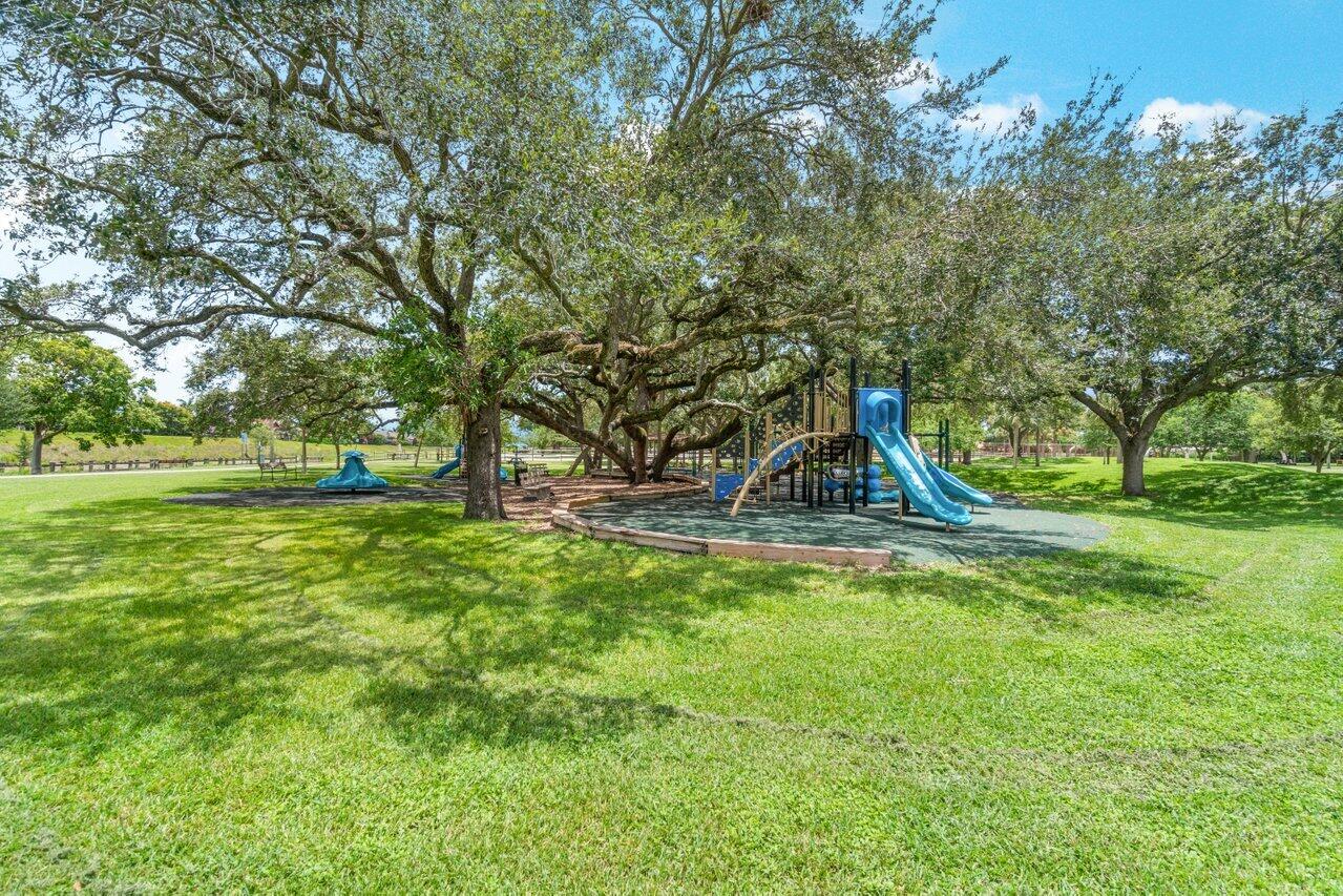 COQUINA LAKES - Residential