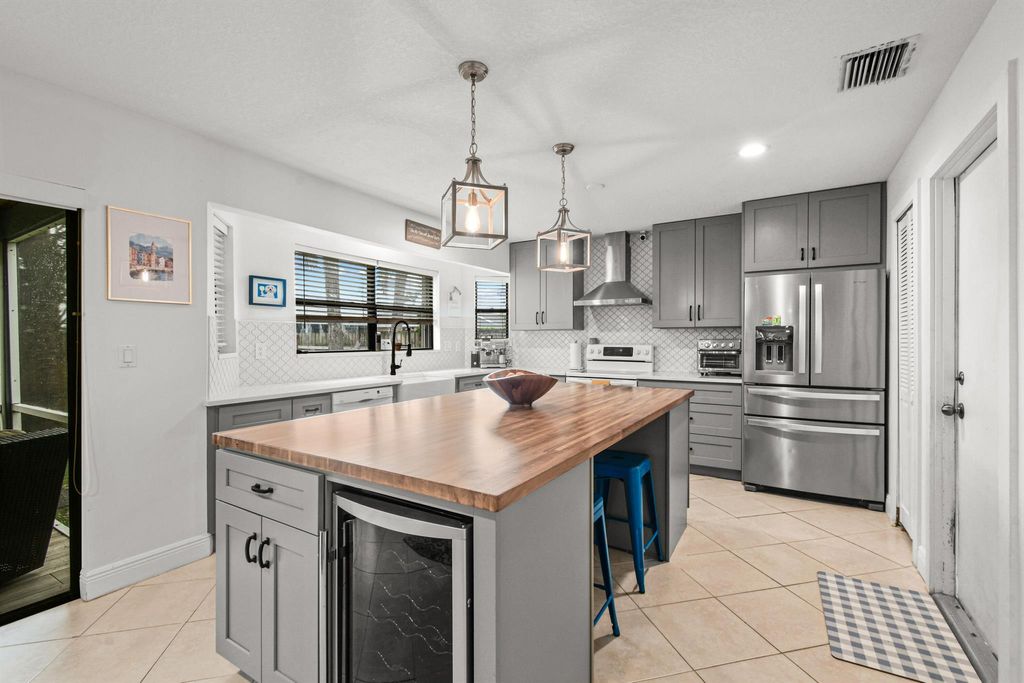 Photo of 6064 Barbara Street, Jupiter, FL 33458 (MLS # R11080059)