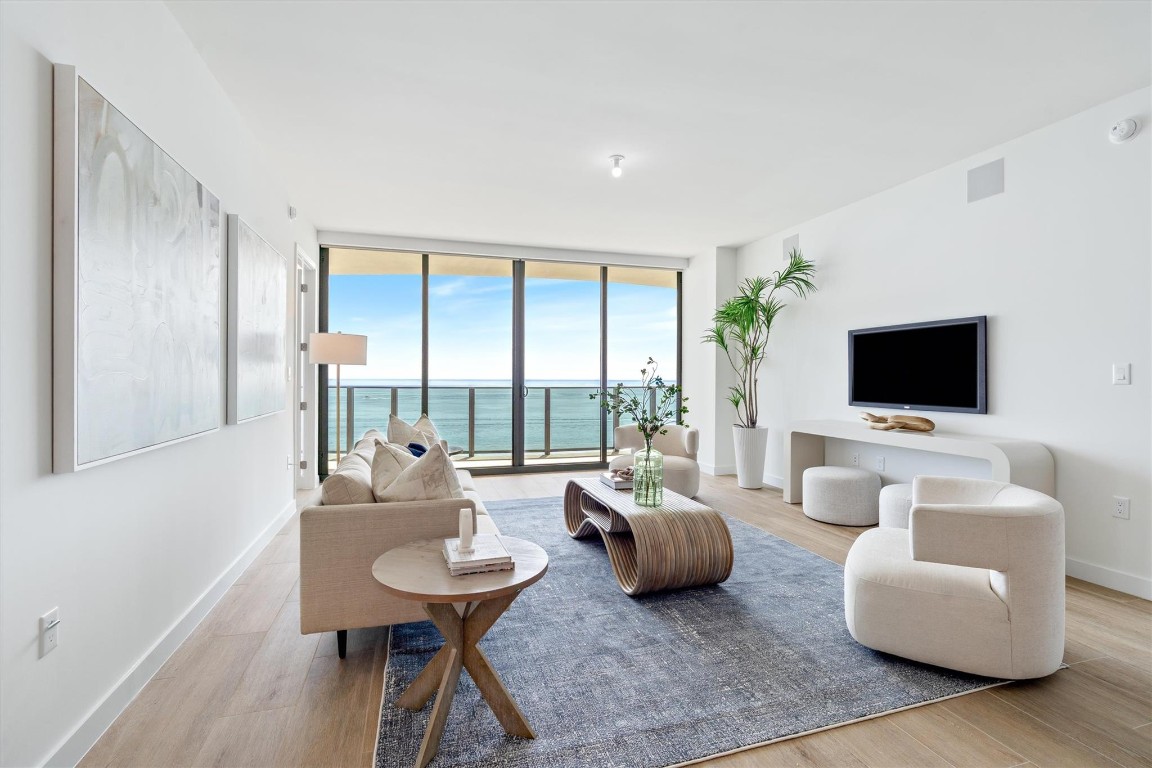 900 N Ocean Boulevard 1702