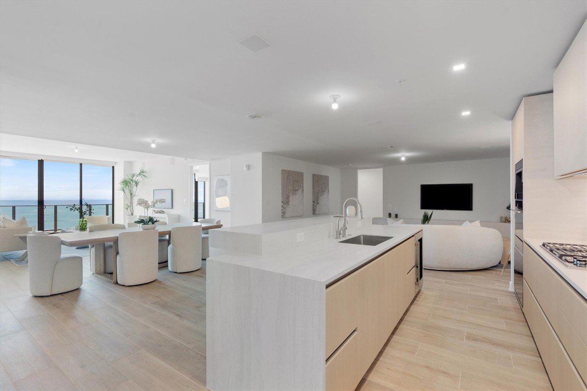 900 N Ocean Boulevard 1702