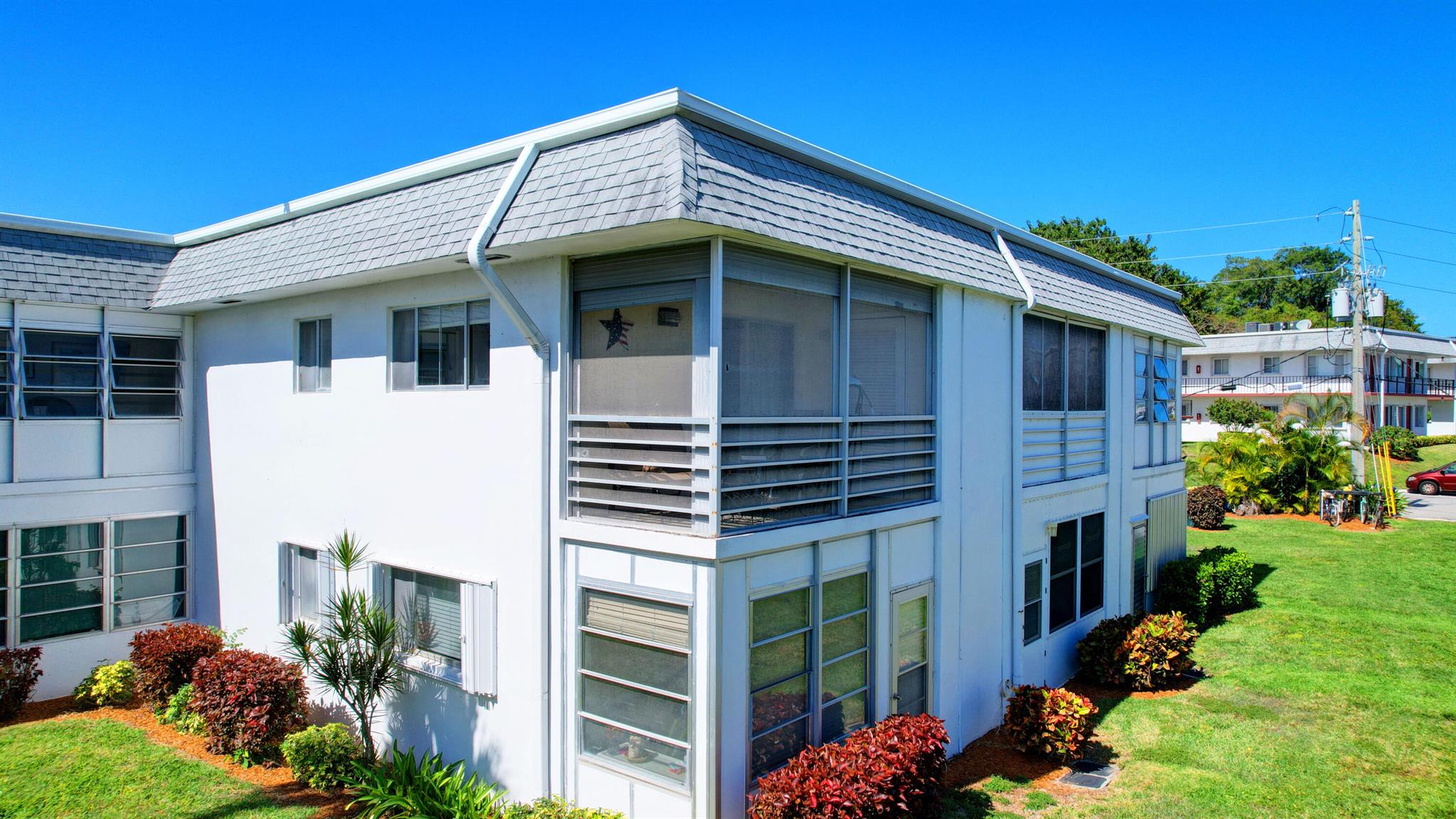 MURRY HILLS APT BLDG CONDO - Residential