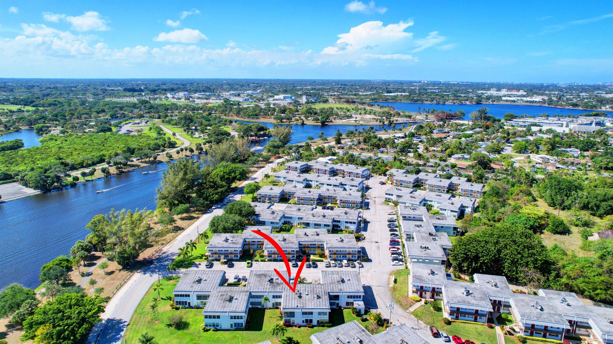 MURRY HILLS APT BLDG CONDO - Residential