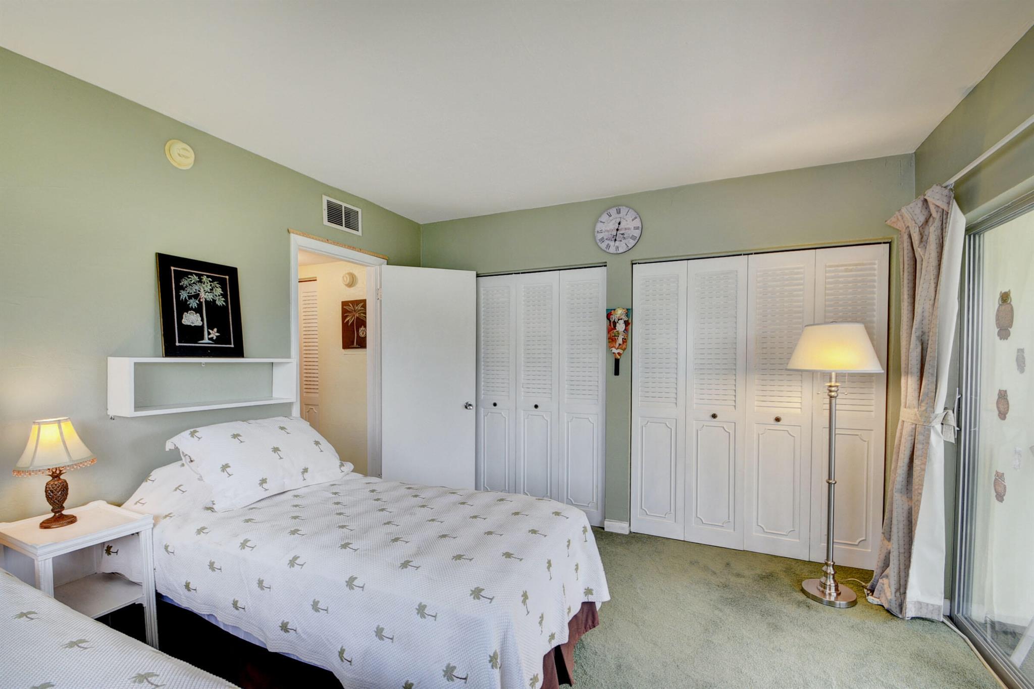 MURRY HILLS APT BLDG CONDO - Residential