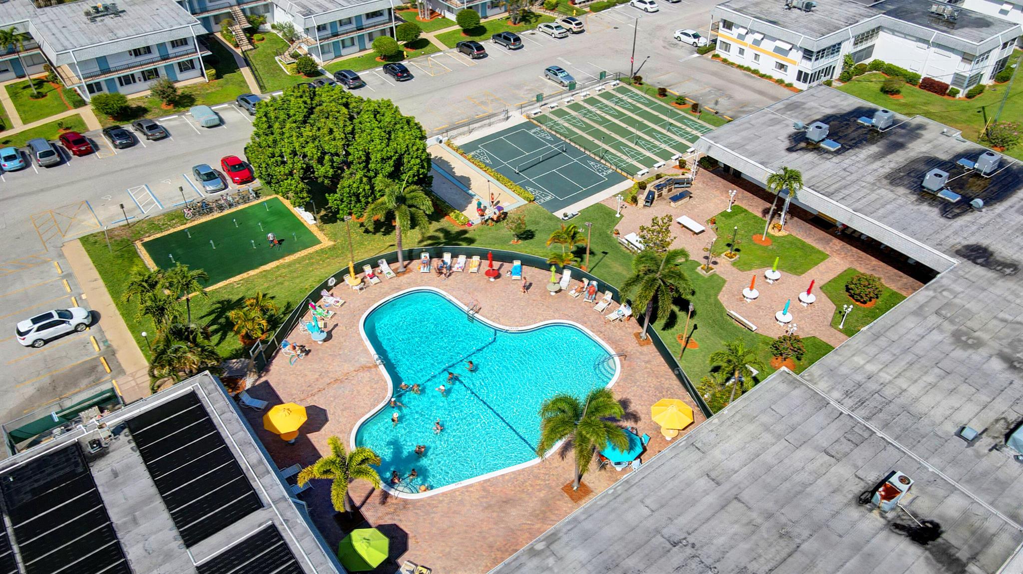 MURRY HILLS APT BLDG CONDO - Residential