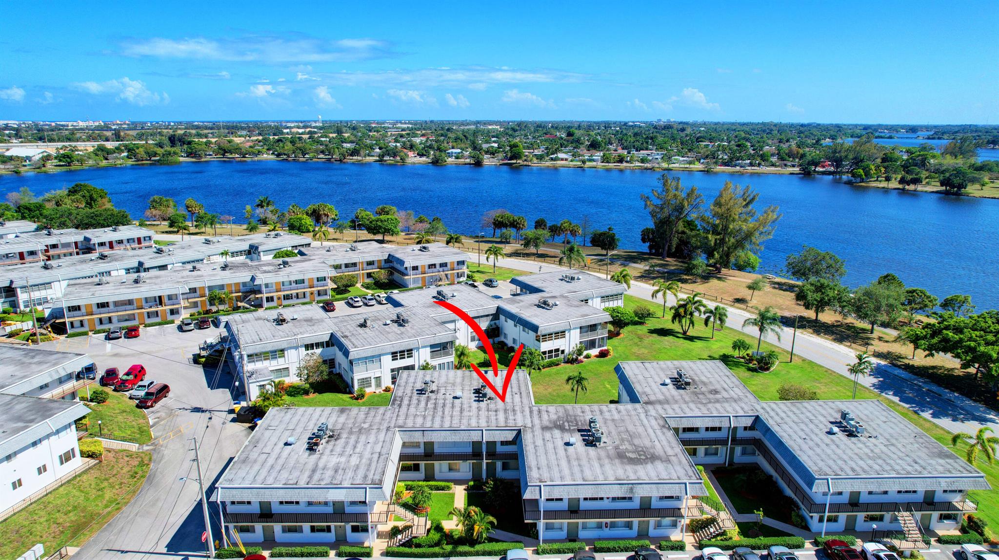 MURRY HILLS APT BLDG CONDO - Residential