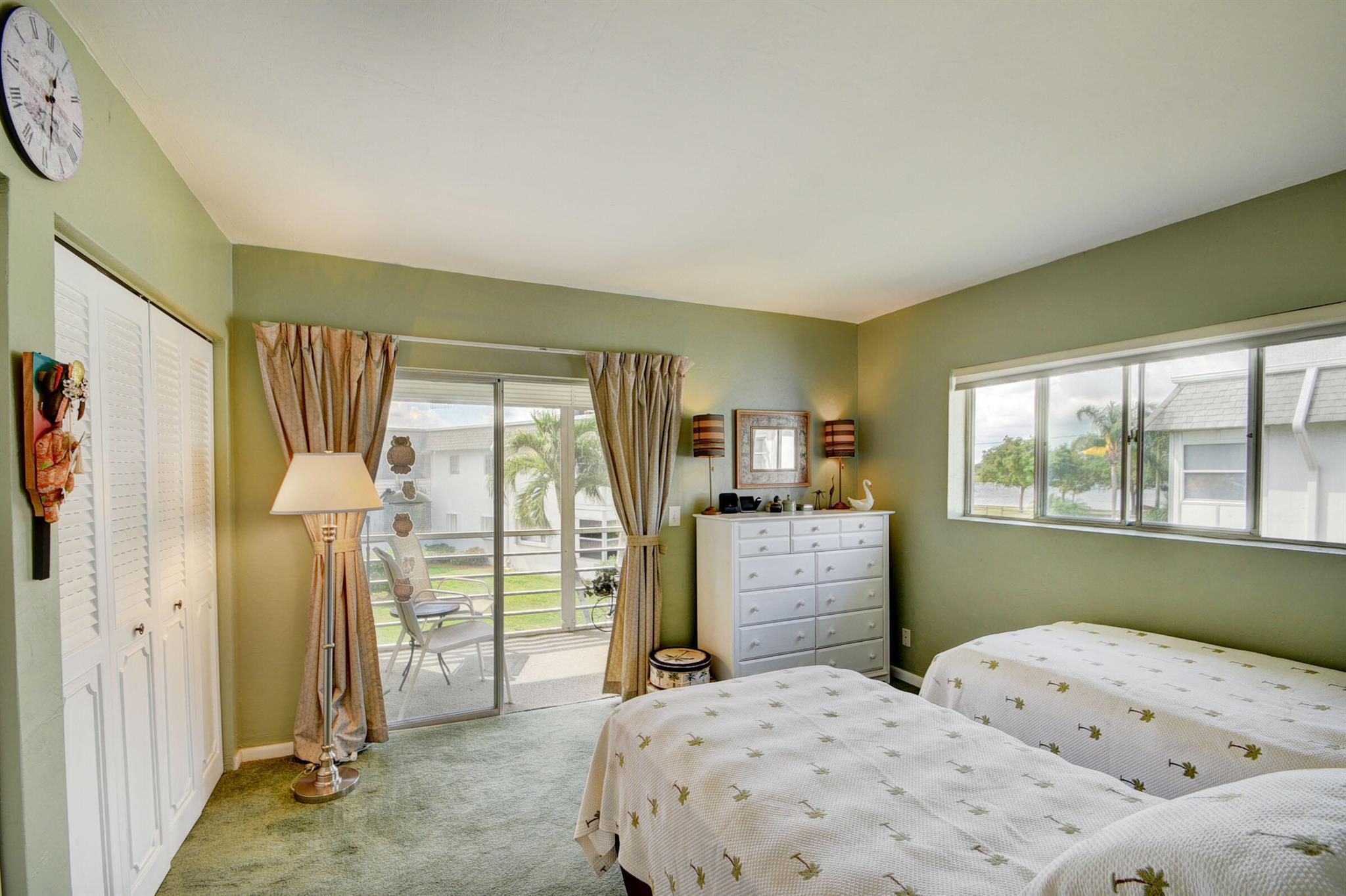 MURRY HILLS APT BLDG CONDO - Residential