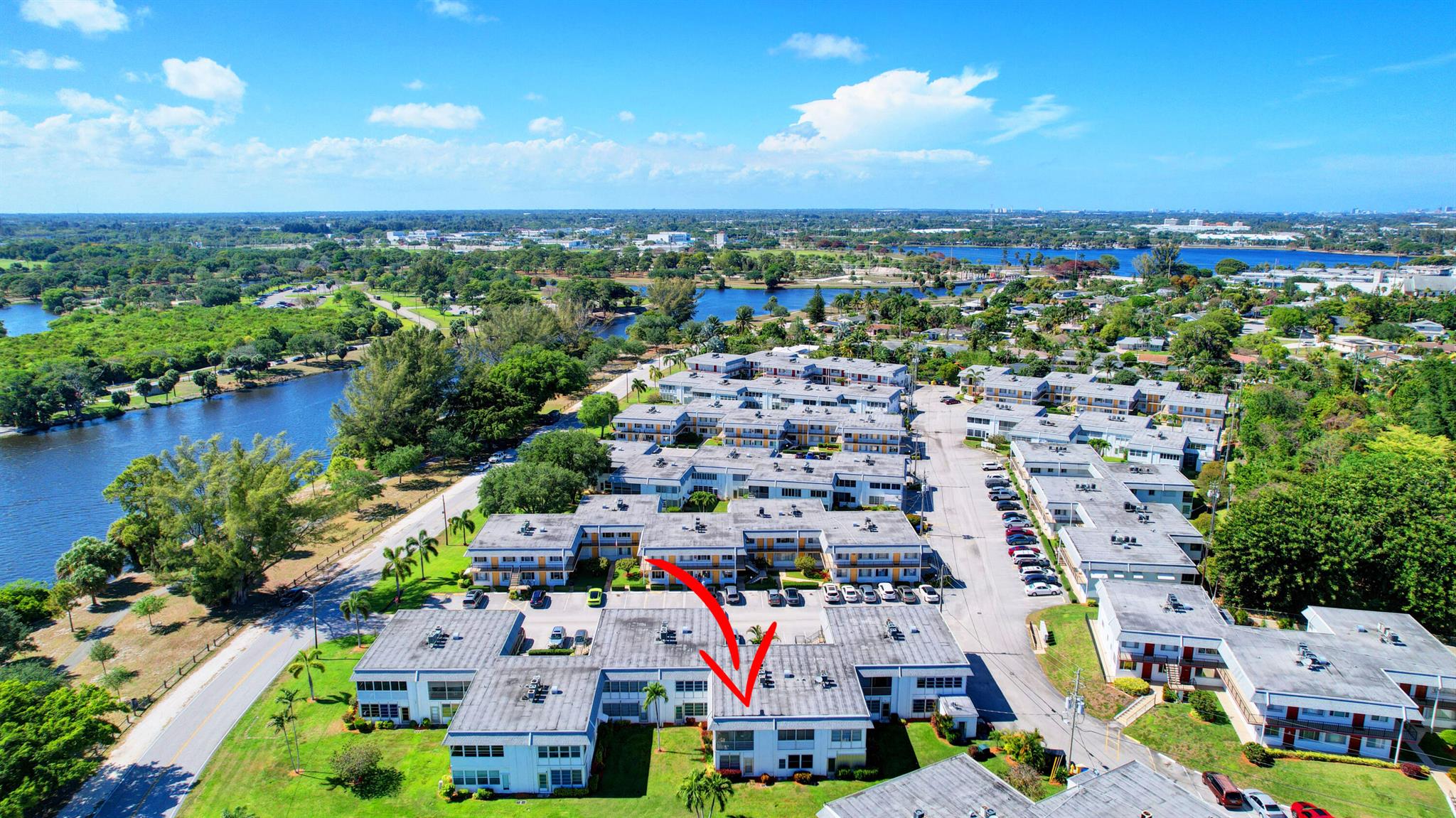 MURRY HILLS APT BLDG CONDO - Residential