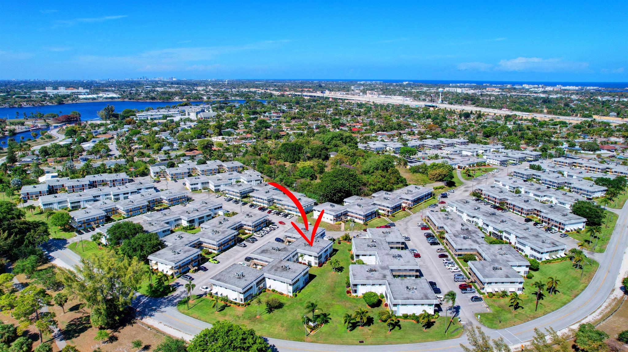 MURRY HILLS APT BLDG CONDO - Residential