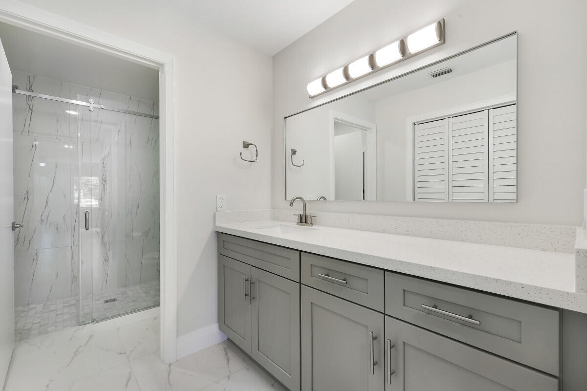 WHISPER WALK SEC C CONDO - Residential