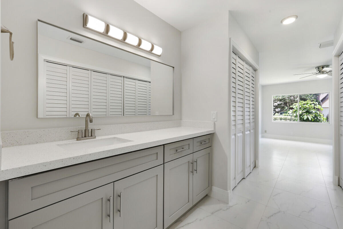 WHISPER WALK SEC C CONDO - Residential