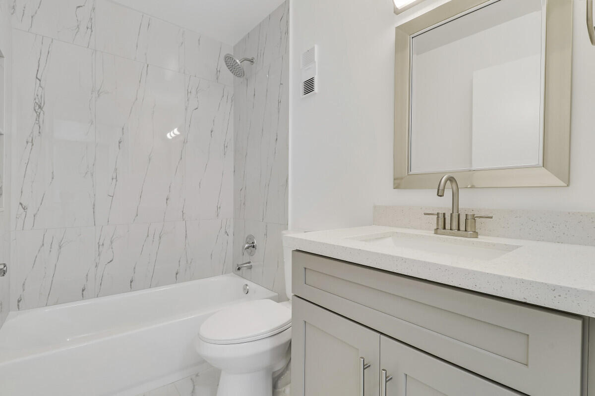 WHISPER WALK SEC C CONDO - Residential