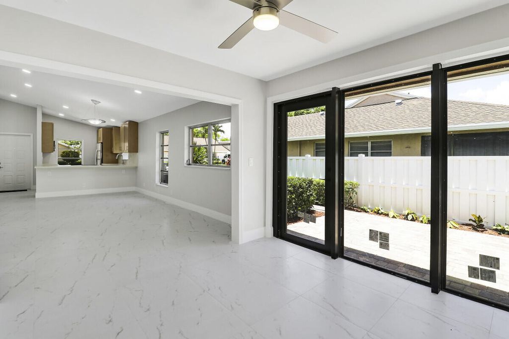 Photo of 8157 Springtree Road, Boca Raton, FL 33496 (MLS # B26032725)