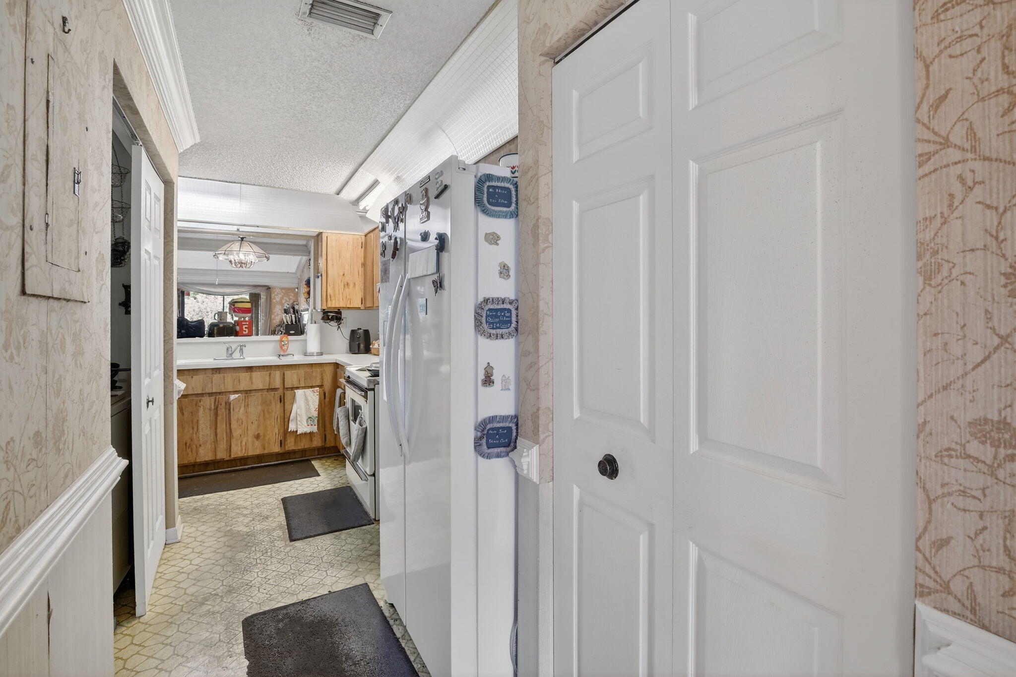 SPRINGTREE LAKES - Residential