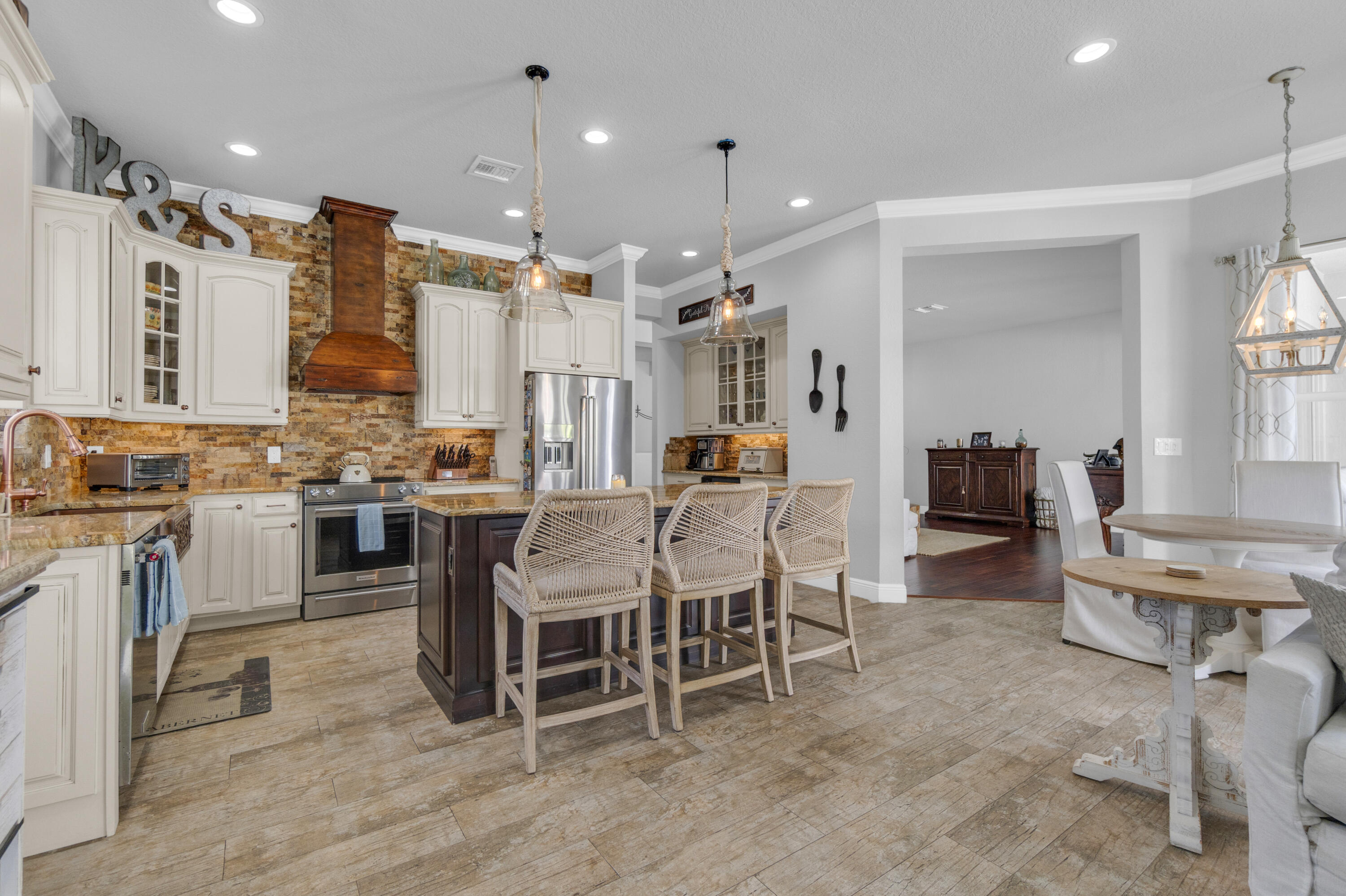 ISLES AT WELLINGTON 2 - Residential