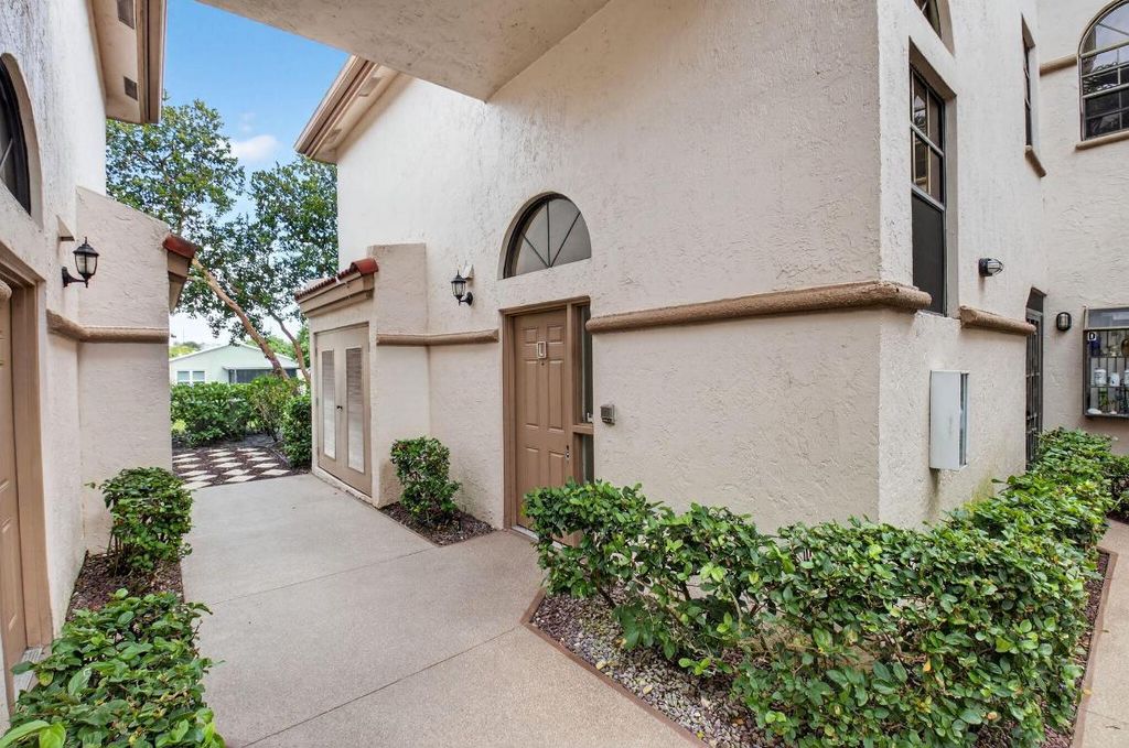 Photo of 5195 Europa Drive #L, Boynton Beach, FL 33437 (MLS # R11158811)