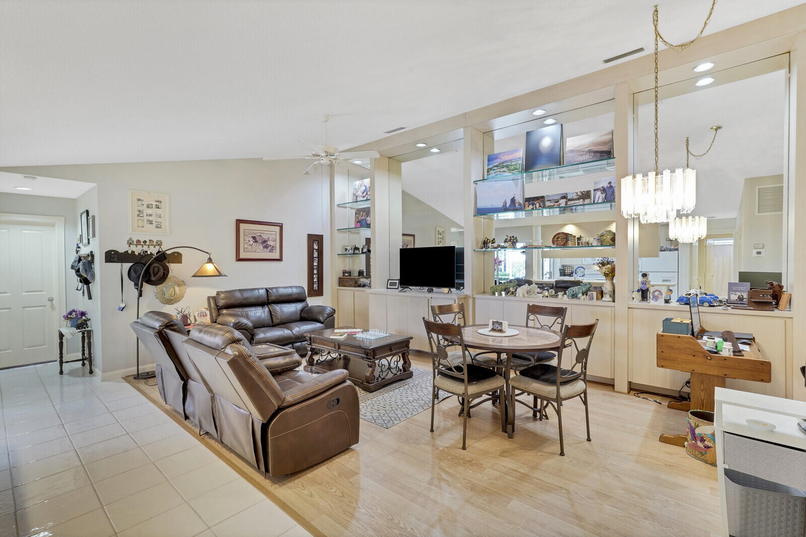 OAKS-SUNTERRACE 4 - Residential