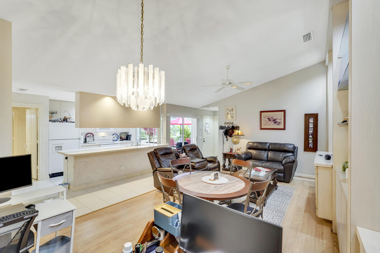 OAKS-SUNTERRACE 4 - Residential