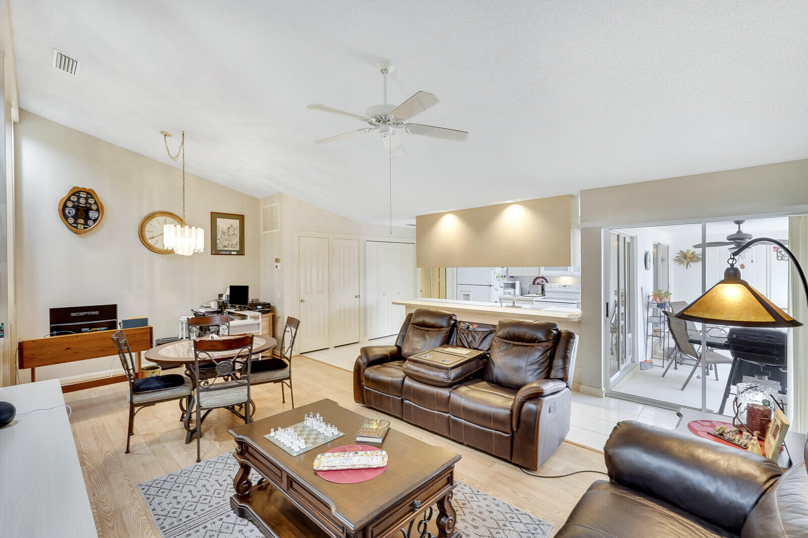 OAKS-SUNTERRACE 4 - Residential