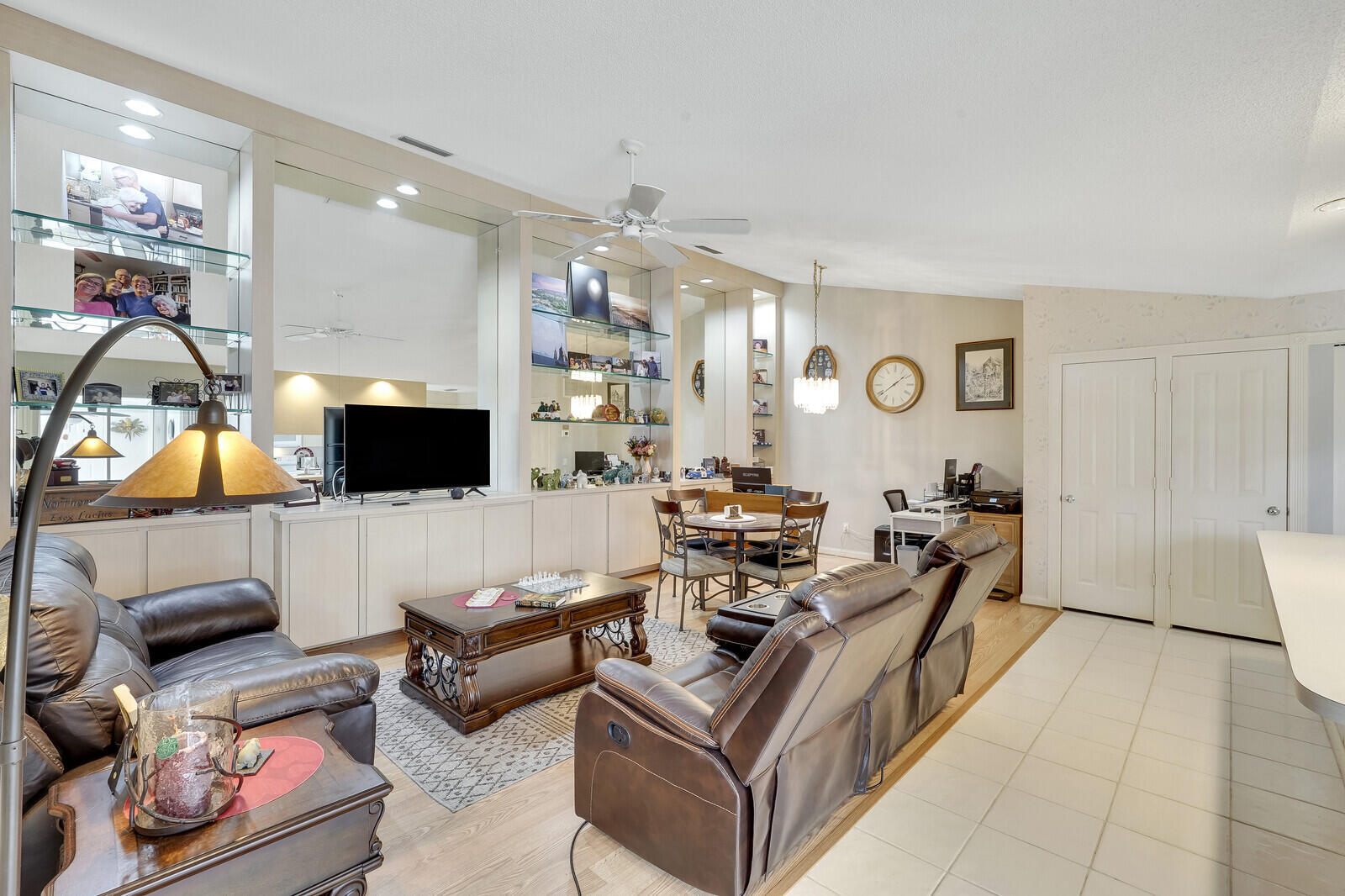 OAKS-SUNTERRACE 4 - Residential