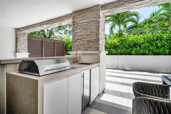 220 SE MIZNER BLVD UNIT 205, BOCA RATON, FL 33432 - Image ace3c26394adef04da82e55ecb573e9d/762552025