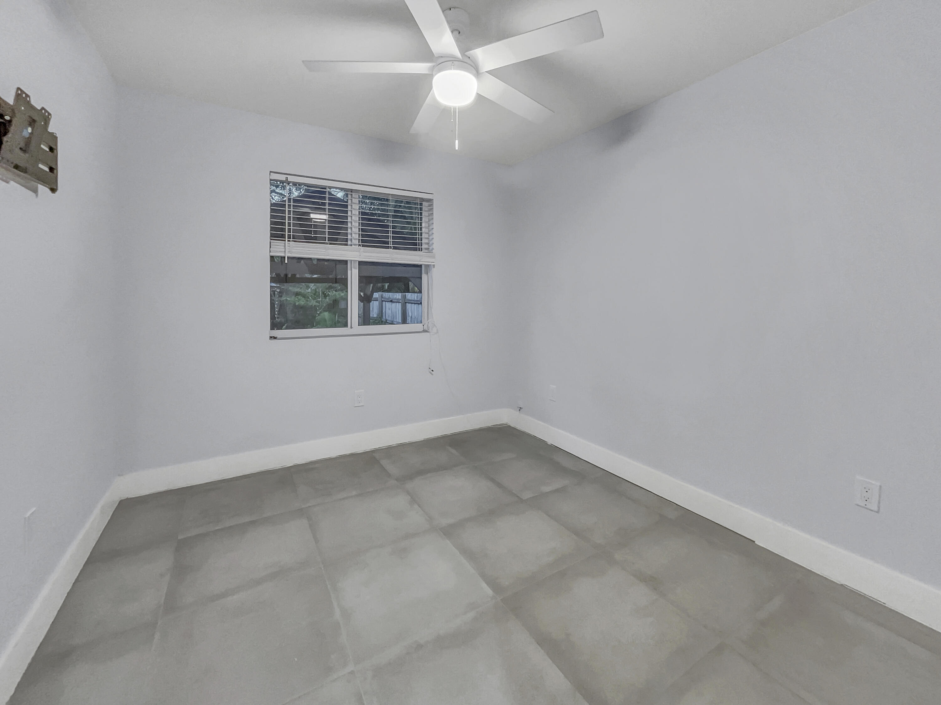 F A BARRETTS SUB OF W1/2 - Residential