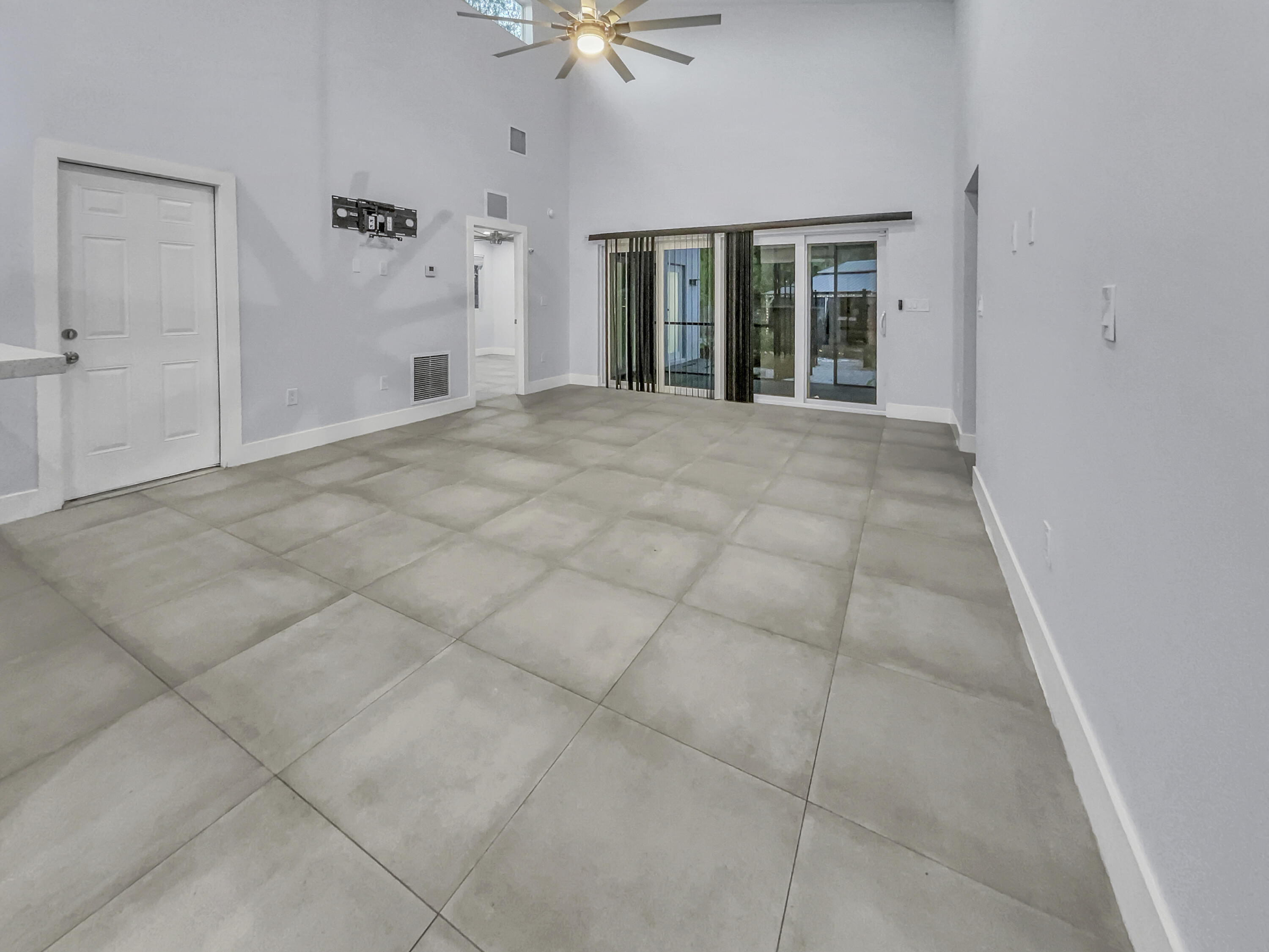 F A BARRETTS SUB OF W1/2 - Residential